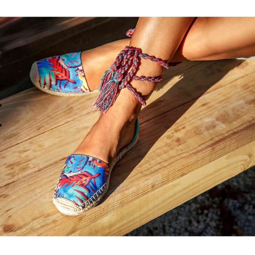 Circus By Sam Edelman Lenora Espadrilles.